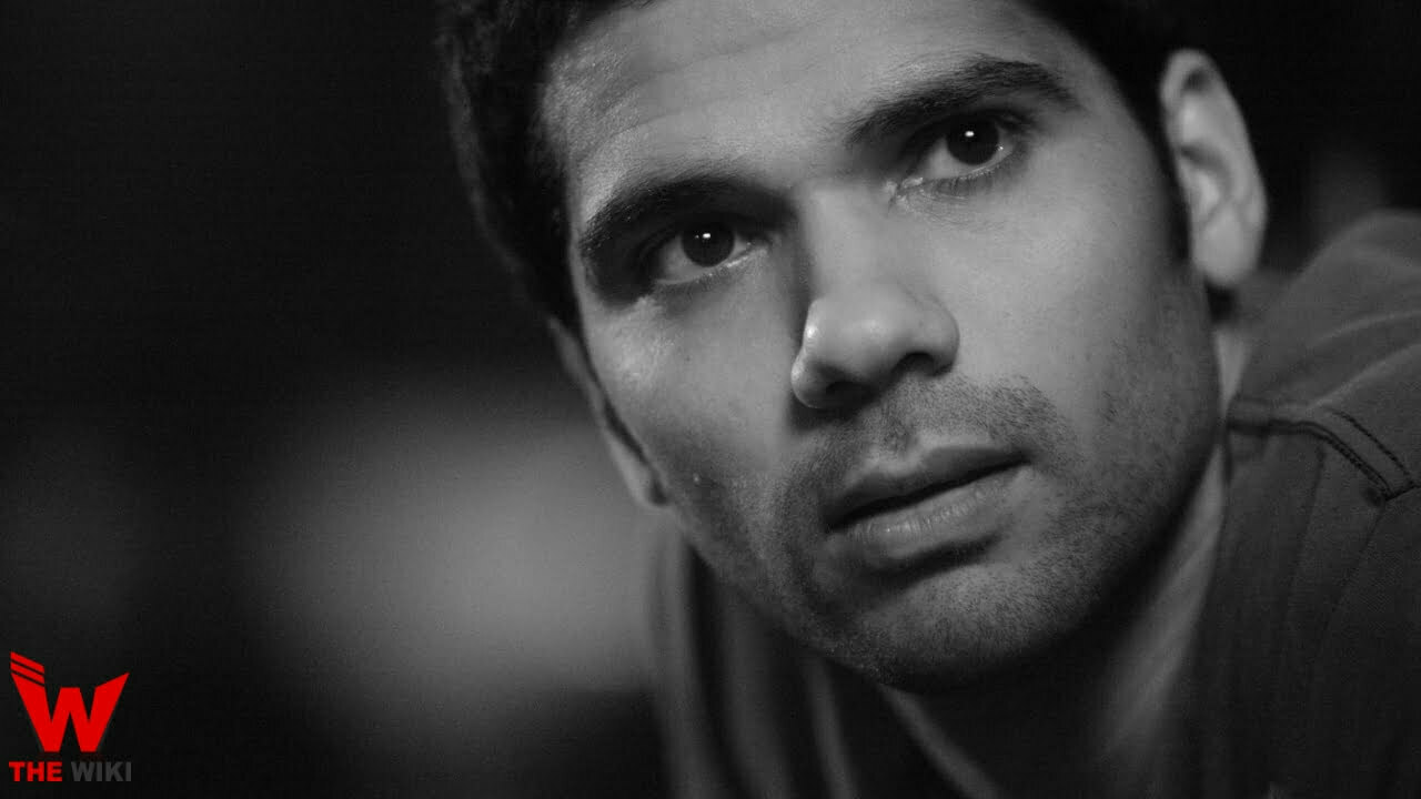 Neil Bhoopalam (Actor) 