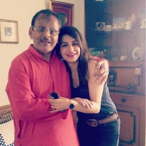 Roop Durgapal (TV Actress) with her father