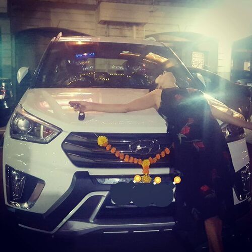 Roop Durgapal (TV Actress) with her car