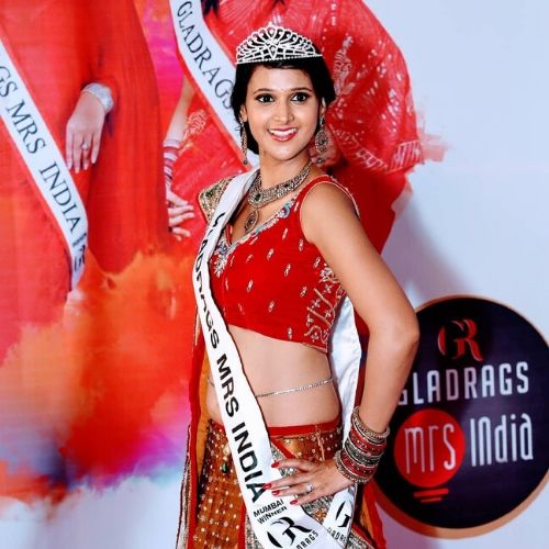 Astha Agarwal as Mrs India Mumbai 2014