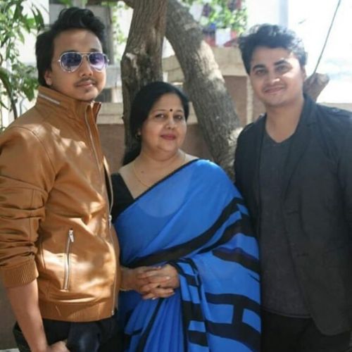 Mohit Sinha with brother and mother