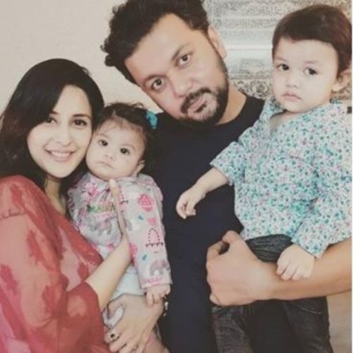 Chahatt Khanna with husband and Daughter