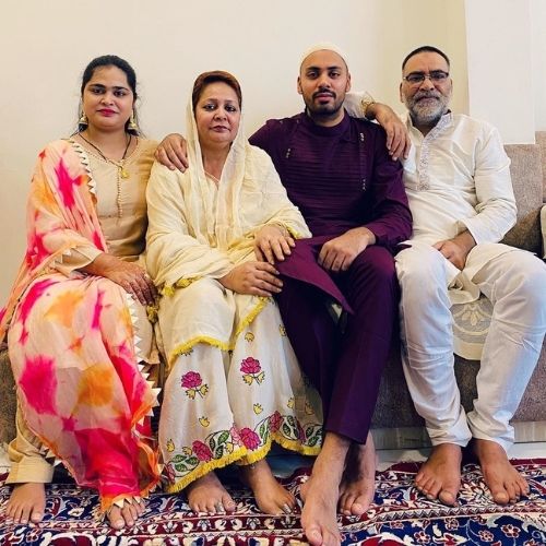 Avesh Khan Family