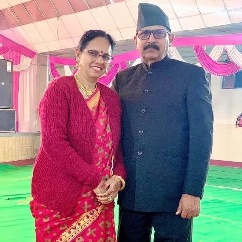 Shweta Khanduri Parents