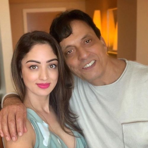 Sandeepa Dhar with father