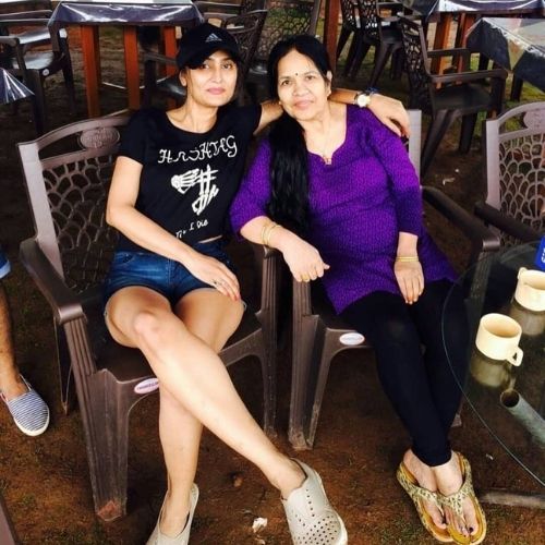 Sapna Sikarwar with Mother