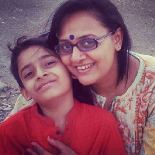 Vandana Vithlani with son