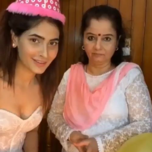 Karishma Sharma with Mother