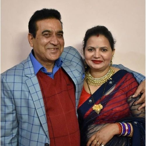 Khushi Chaudhary's Father & Mother