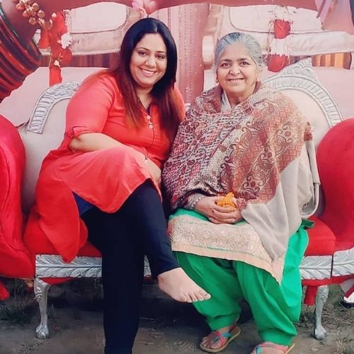 Saniya Nagdev with Mother