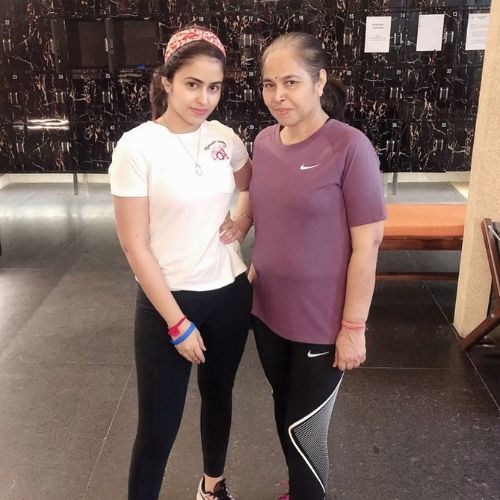 Shobhita Rana With Mother