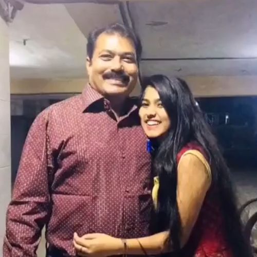 Aishani Yadav with Father