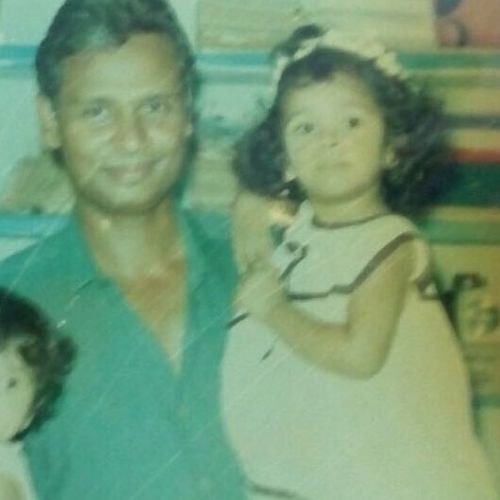 Ramya Pandian with father