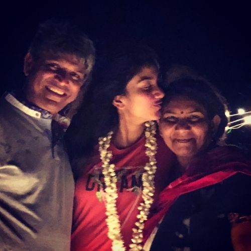 Sai Pallavi with Parents