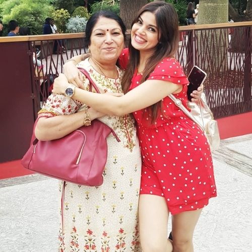 Shubhi Ahuja with Mother