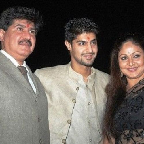 Tanuj Virwani with Father & Mother