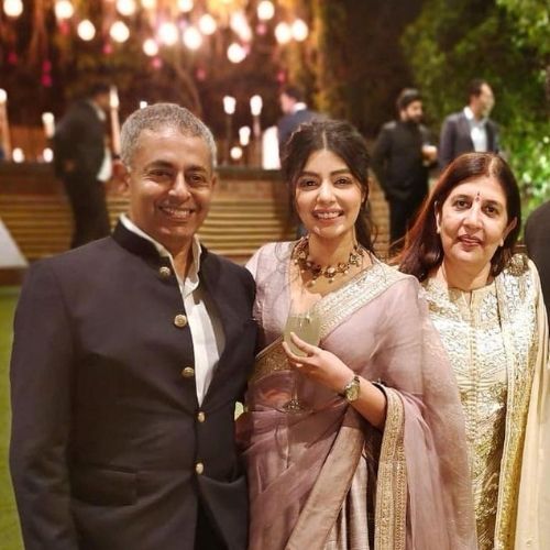 Nupur Nagpal with Her Parents