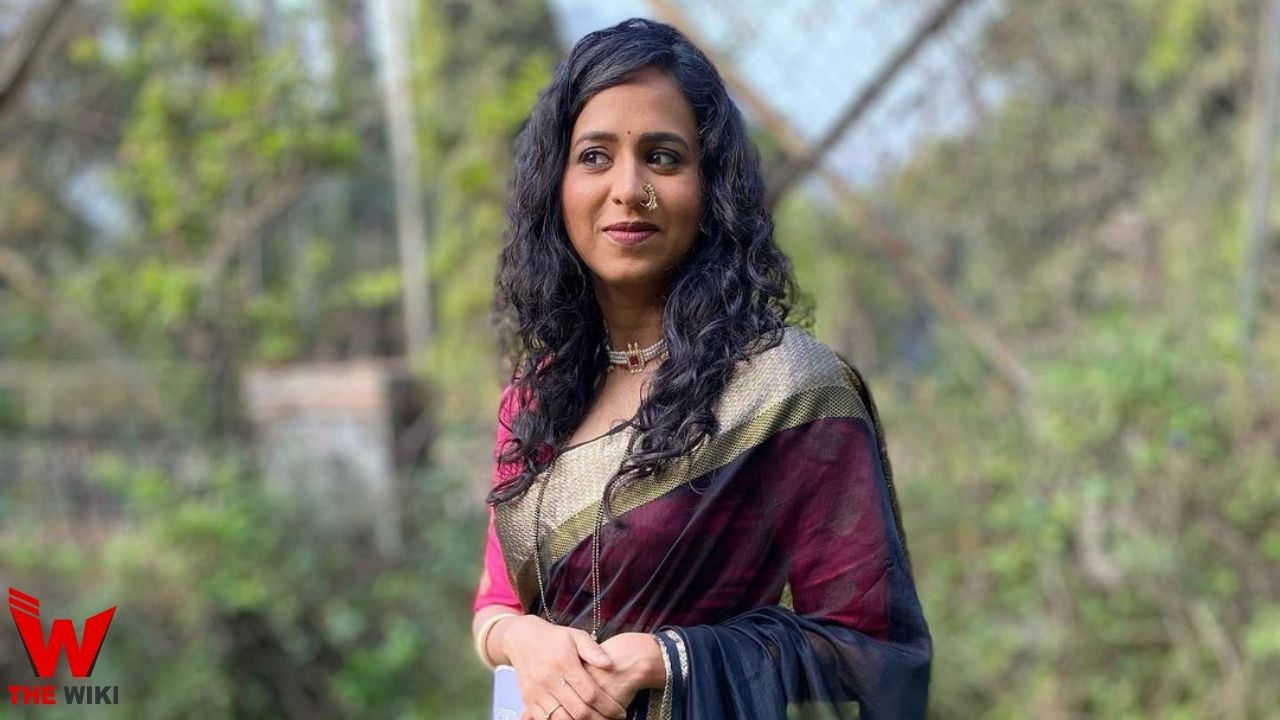 Swanandi Tikekar (Actress)