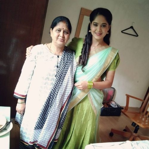 Mokshitha Pai with Mother