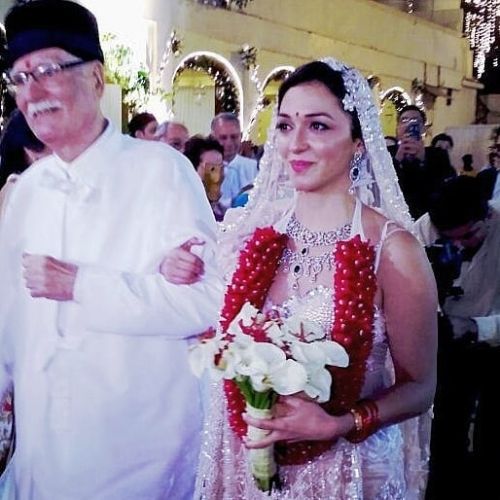 Nauheed Cyrusi with Her Father