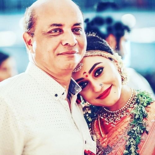 Pearle Maaney with Her Father