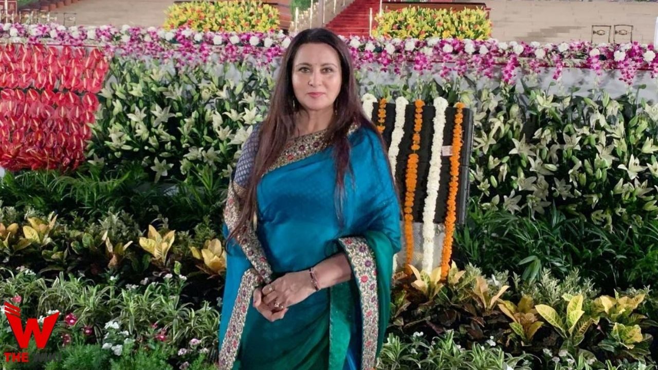 Poonam Dhillon (Actress)