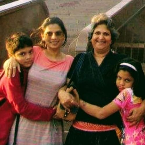 Sulekha Talwalkar with Mother-in-law and children