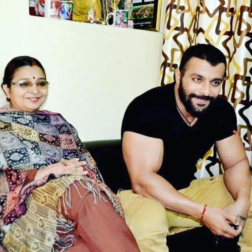 Nirbhay Wadhwa with Mother