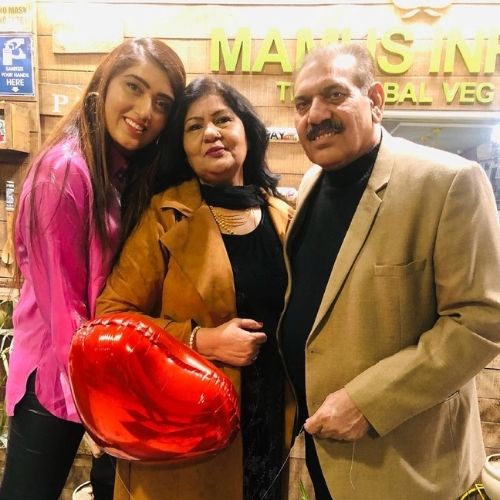 Shireen Mirza with Parents