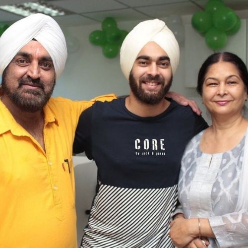 Manjot Singh with Parents