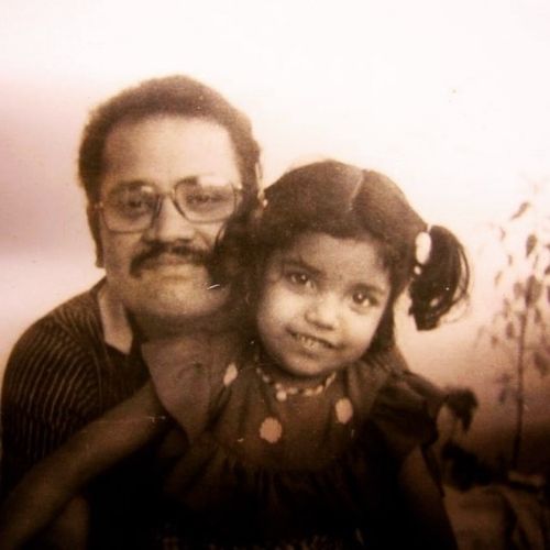 Mukta Barve with Father