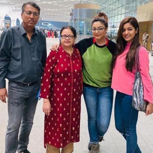 Ishita Dutta with family