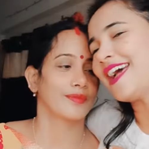Trisha Kar Madhu with Mother