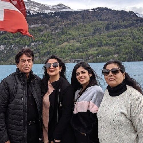 Alisha Chopra with Her Family