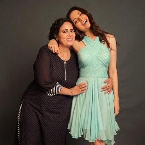 Zoya Afroz with mother