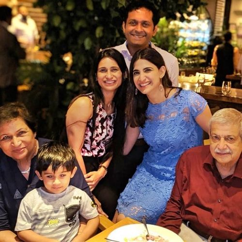 Aahana Kumra with Family