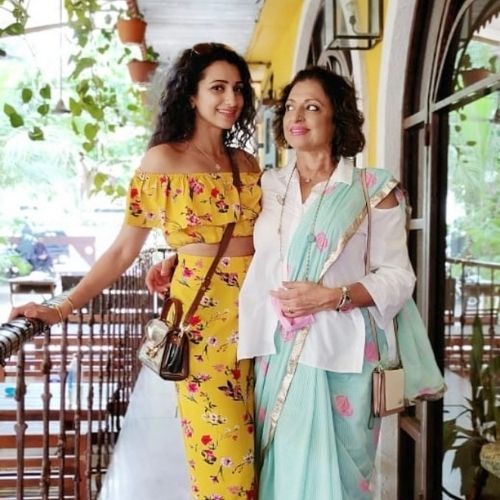 Anita Kanwal with Pooja Kanwal