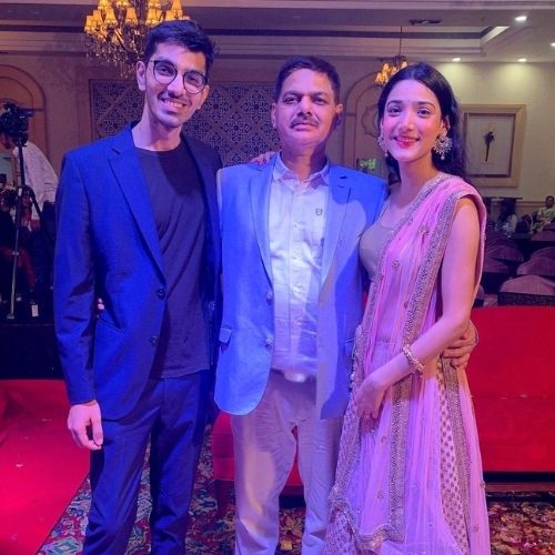 Medha Shankar with Her father and Brother