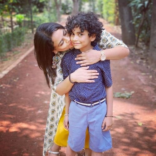 Gurlej Akhtar with Her Son