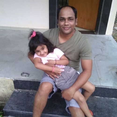 Avni Taywade with Father