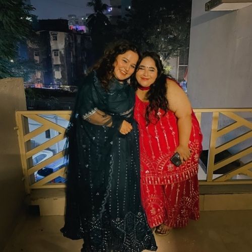 Deepika Khanna with Sister