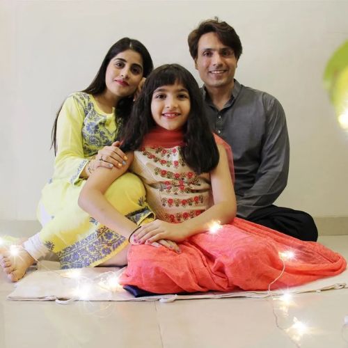 Iqbal Khan with Wife and Daughter