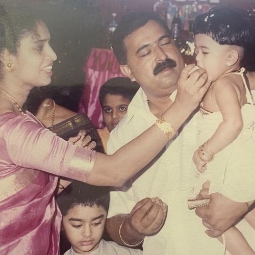 Sini Shetty with Father and Brother