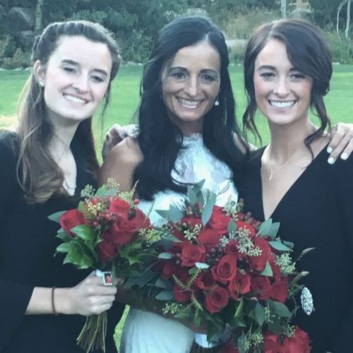 Sydney Kronmiller with Mother and Sister
