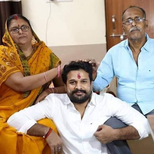 Ritesh Pandey with Parents