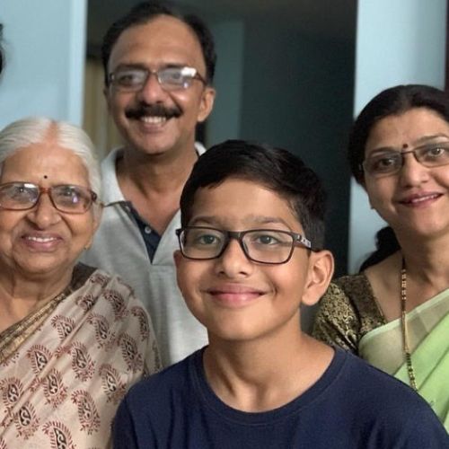 Srushti Deshmukh's family