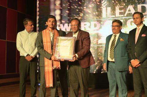 Sagar recieving ILEAD Award of Gratitude award