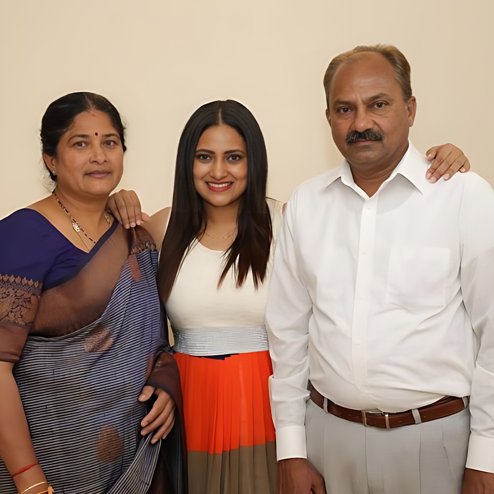 Sharmila Chandrashekhar with her parents