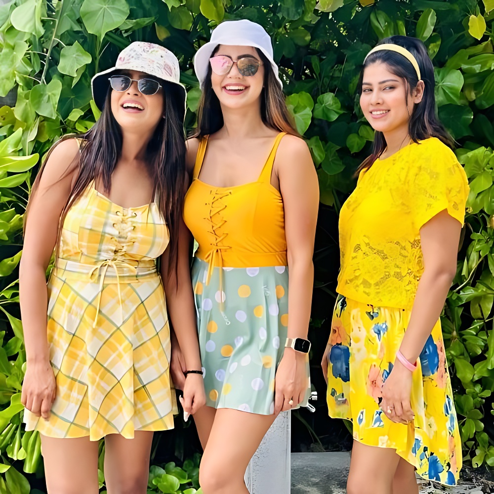 Soniya Bansal with sisters