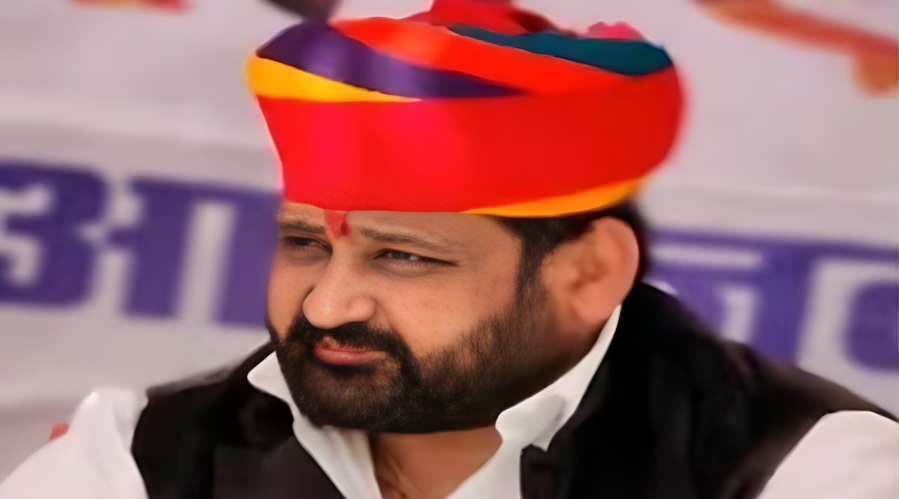 Sukhdev Singh Gogamedi (3)